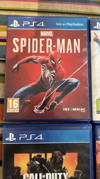 PS4 500GB Nero + Controller + 6 Giochi