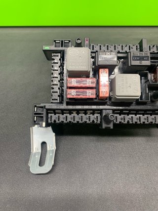 CAJA DE FUSIBLES UNIDAD DE CONTROL MERCEDES BENZ
