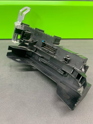 CAJA DE FUSIBLES UNIDAD DE CONTROL MERCEDES BENZ