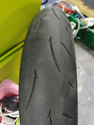 Neumático Dunlop GP Racer D212