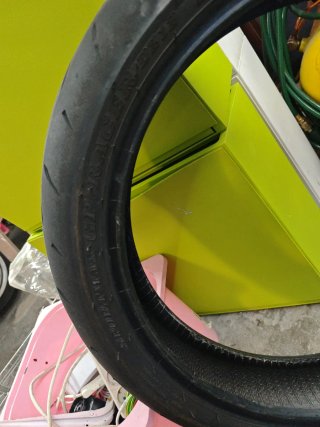 Neumático Dunlop GP Racer D212