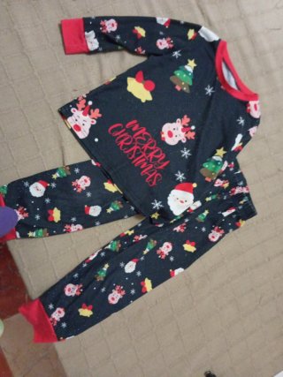 Lote Pijama Simba y Navidad Talla 98cm (24-36 mese