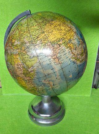 Mappamondo antico da tavolo