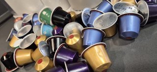 Cafetera Nespresso DeLonghi