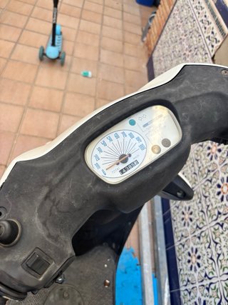 Yamaha Neo's Scooter Blanca