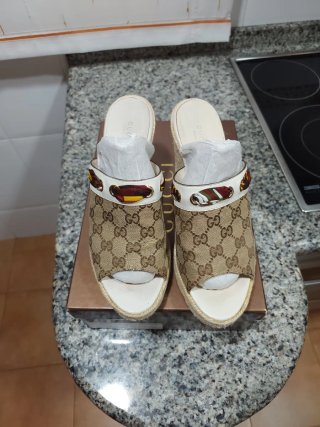 Sandali con zeppa Gucci originali beige marrone