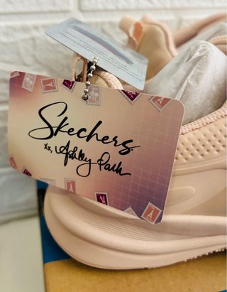 Zapatillas Skechers x Ashley Park Rosas Nuevas