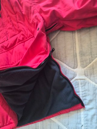 Abrigo canguro niño rojo