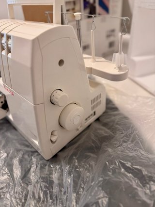 Remalladora Singer Overlock 14SH754