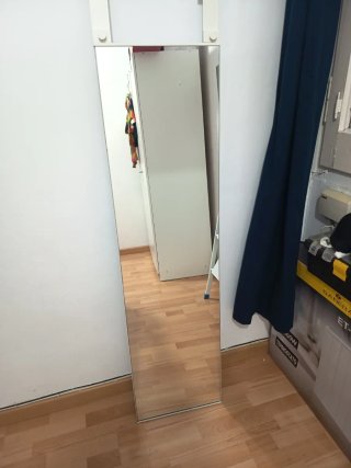 Specchio a figura intera Ikea
