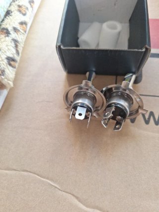 Bombillas LED H4 Halógenas