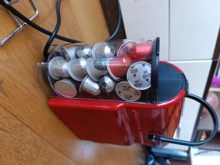 Cafetera Nespresso Krups Roja