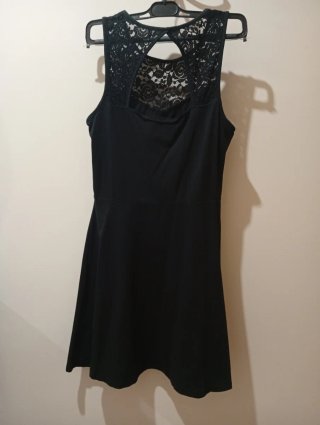 Vestido negro con encaje
