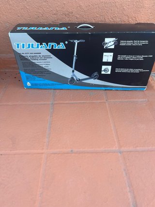 Patinete El Corte Inglés Tijuana con Caja