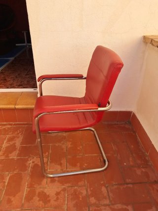 Silla Cantilever Roja Piel Sintética