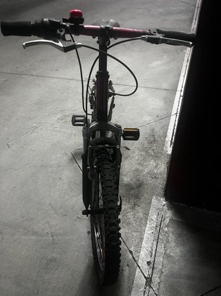 Bicicleta 20 morada y negra
