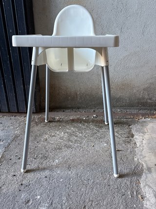 2 tronas IKEA blanca
