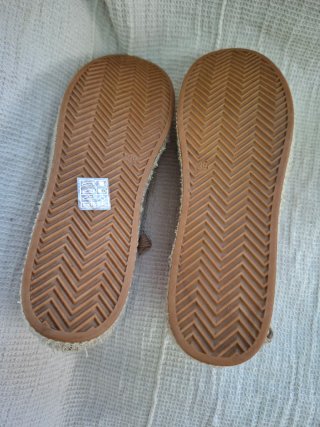 Alpargatas cerradas beige talla 39
