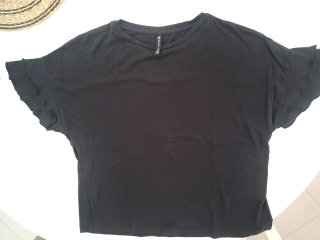 Camiseta Stradivarius negra