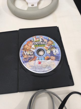 Lote Nintendo Wii con accessori e giochi