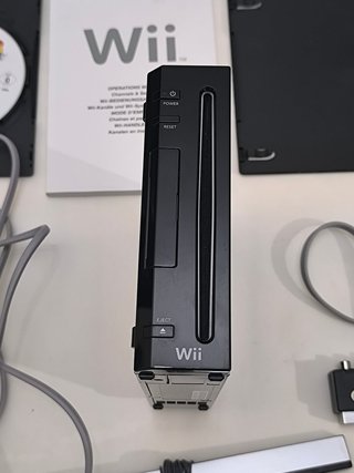 Lote Nintendo Wii con accessori e giochi