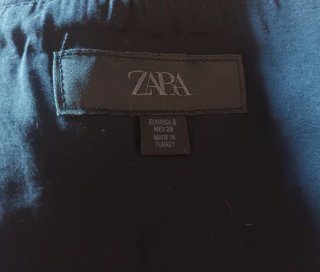 Falda corta Zara Talla S Negra