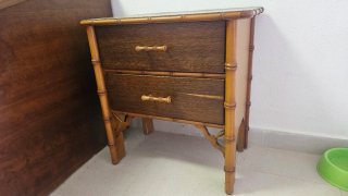 Mesita de noche madera