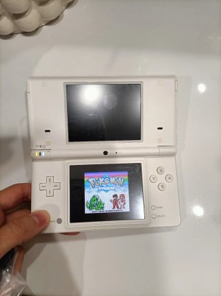 Nintendo DSi 'macro' 4gb
