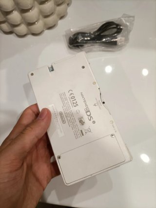 Nintendo DSi 'macro' 4gb