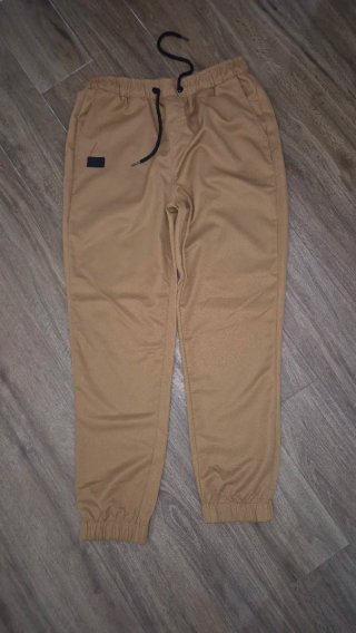 Pantalón marrón