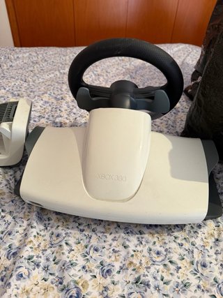 Volante Xbox 360 con Pedales