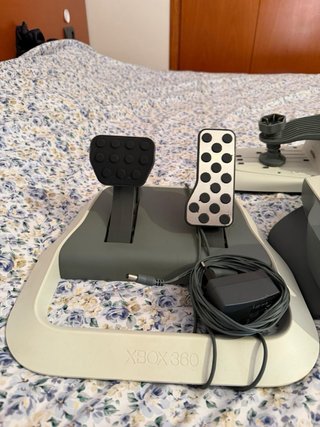 Volante Xbox 360 con Pedales