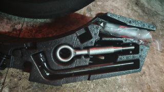 Rueda de repuesto y kit herramientas Volvo 2023