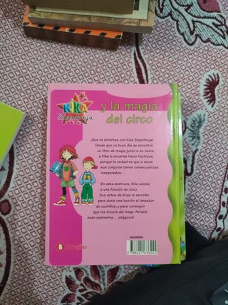 Kika Superbruja y la magia del circo