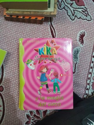 Kika Superbruja y la magia del circo