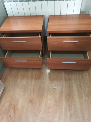 2 Mesitas de noche de madera Recoger en Delicias