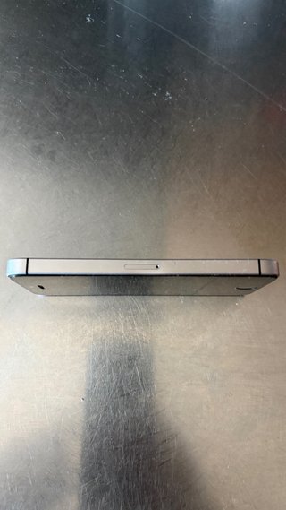 iPhone SE Apple