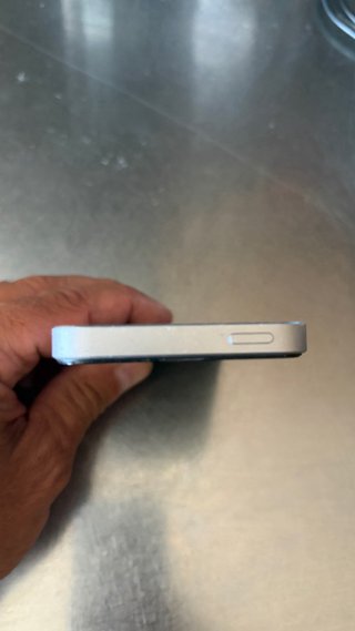 iPhone SE Apple