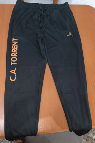 Ropa atletismo Club Torrent (asioka)