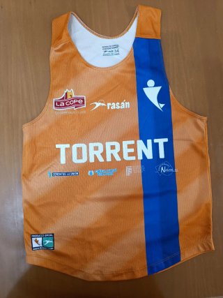 Ropa atletismo Club Torrent (asioka)