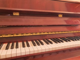 Piano Vertical Samick Coreano