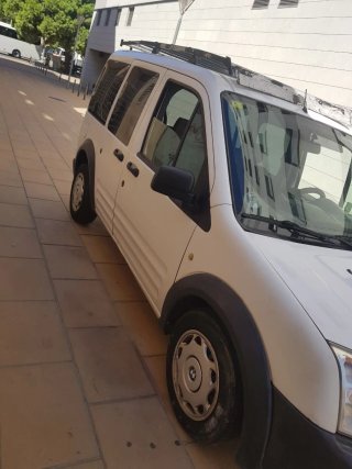 Ford Transit Courier 2011