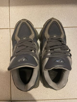 New Balance 9060 Grises