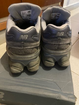 New Balance 9060 Grises