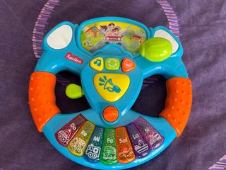 Volante musical Nenittos para bebés