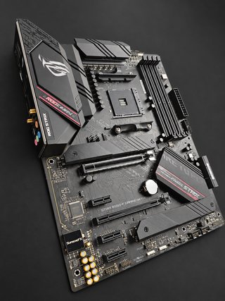 ASUS ROG Strix B550-F Gaming WiFi AM4