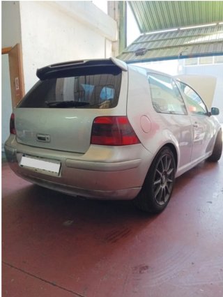 Volkswagen Golf 2003