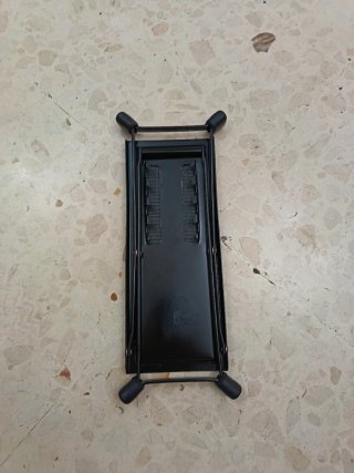 Reposapiés Guitarra Metálico Negro