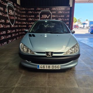 Peugeot 206 1.4 75Cv. SÓLO 38.000 kms. 1 dueño.