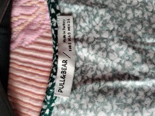 Vestido de flores verde Pull and Bear